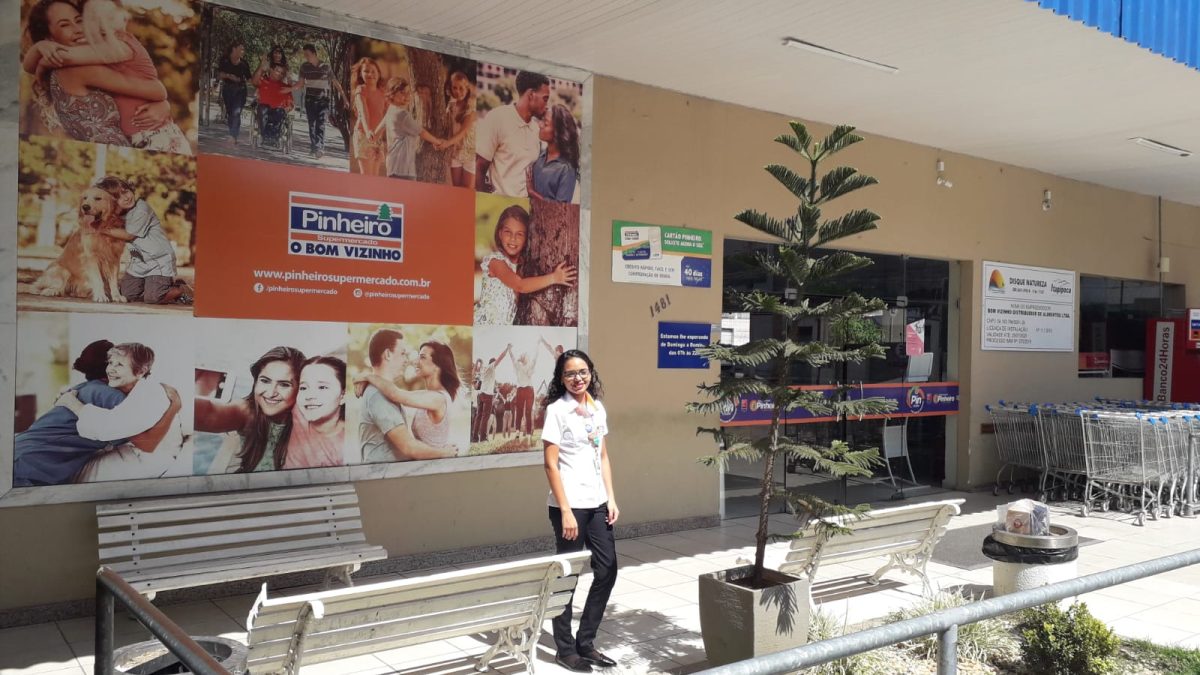 Talita foi contratada pelo Pinheiro Supermercado, após a finalização do contrato de aprendizagem. Foto: Arquivo Pessoal